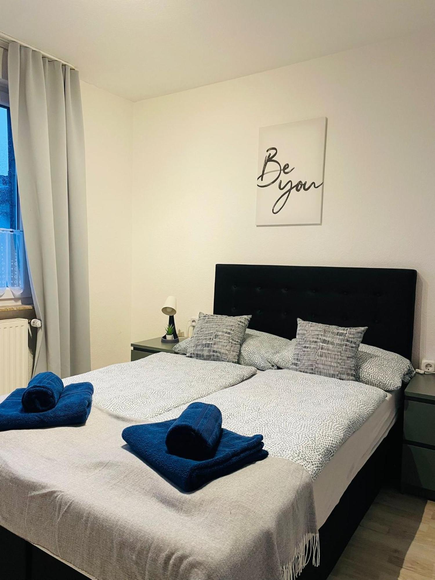 Quartier 7 - Zentral Gelegene Ferienwohnung Mit Stadtblick Bremerhaven Exteriör bild