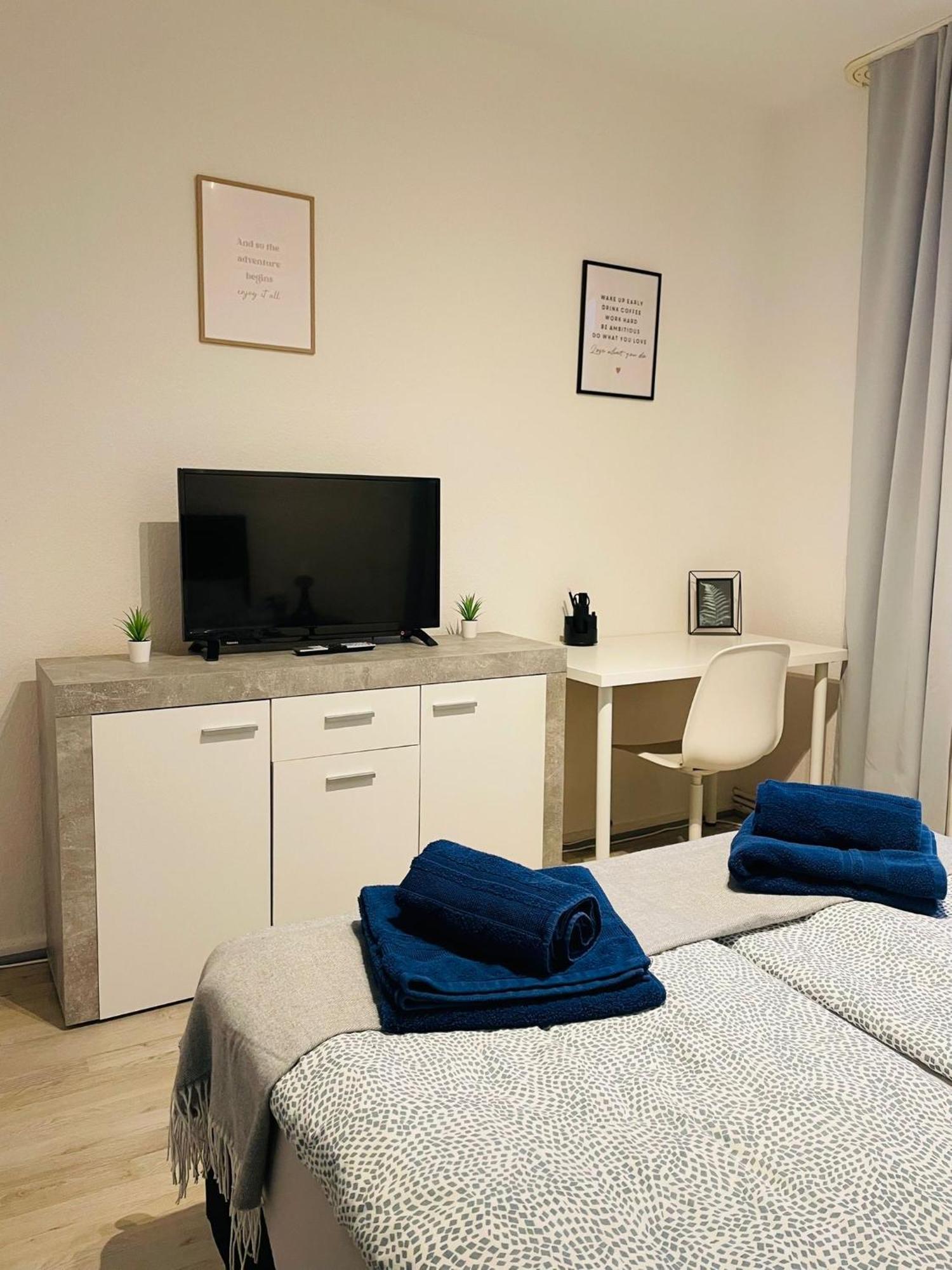 Quartier 7 - Zentral Gelegene Ferienwohnung Mit Stadtblick Bremerhaven Exteriör bild
